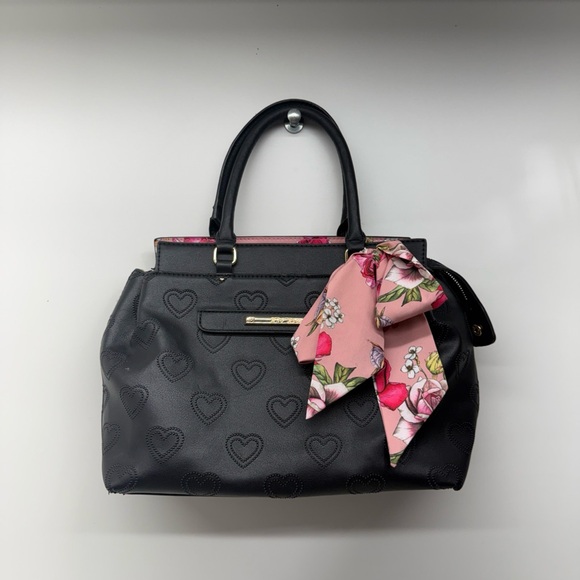 Betsey Johnson black quilted purse floral scarf bow 16x10 - Picture 7 of 13